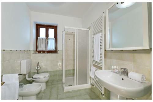 Agroturismo Amalia Cascina In Langa