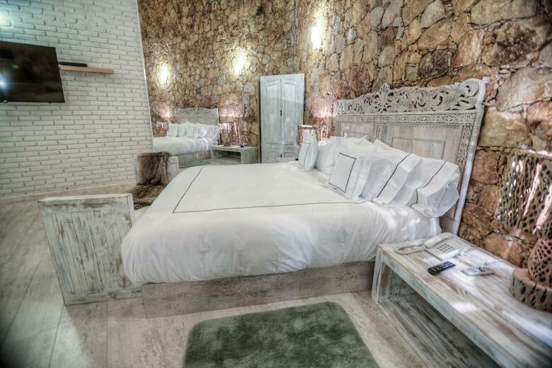Hotel Matea Inn