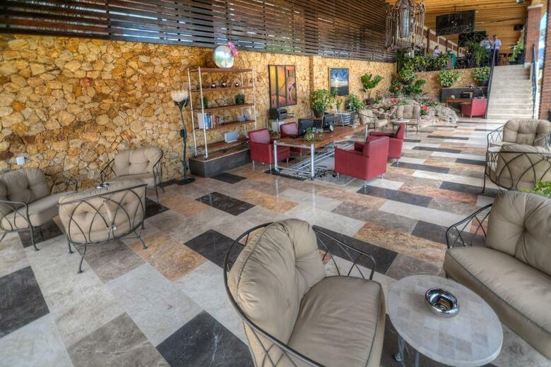 Hotel Matea Inn