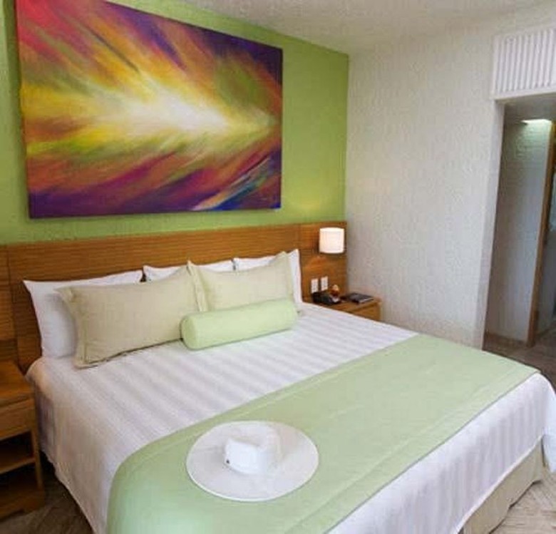 Hotel Raintree�s Club Regina
