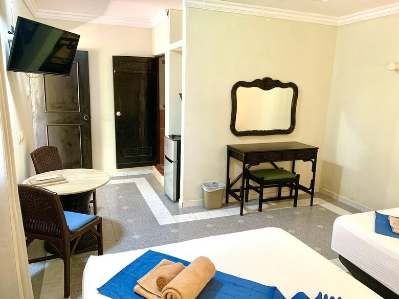 Hotel Green River