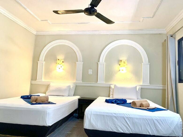 Hotel Green River