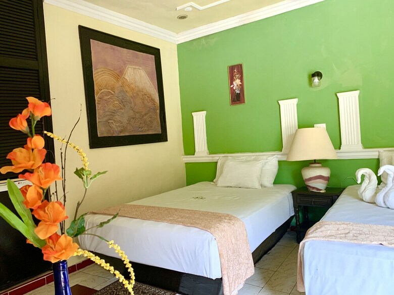 Hotel Green River