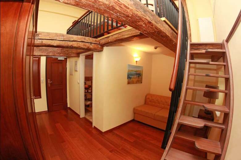 Hostal Hotel Kaufmannshaus Krahnst�ver