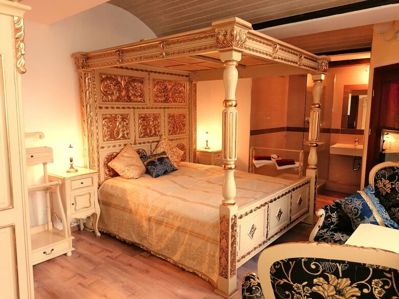 Hostal Hotel Kaufmannshaus Krahnst�ver