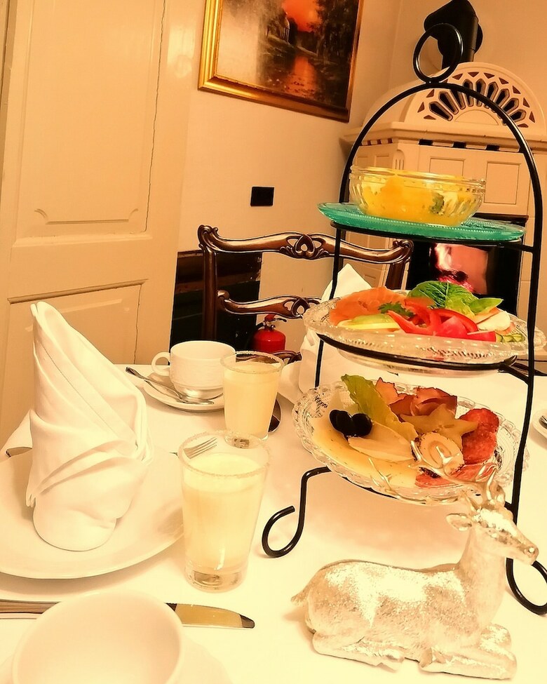 Hostal Hotel Kaufmannshaus Krahnst�ver