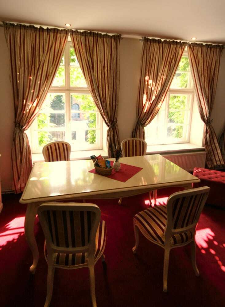 Hostal Hotel Kaufmannshaus Krahnst�ver