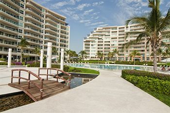 Delcanto Residences By Latour Hotel And Resorts