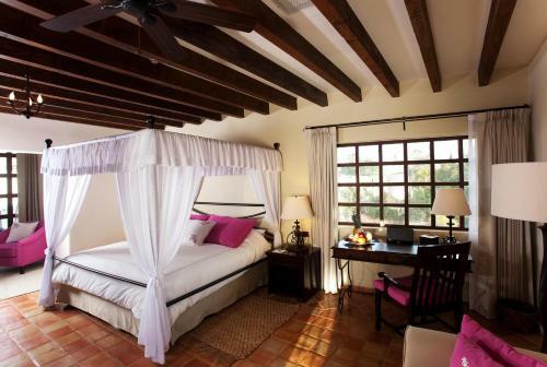 Guaycura Boutique Hotel & Spa