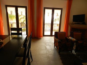 Villa Condominios El Caracol
