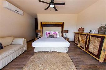 Las Ranitas Eco Boutique Hotel