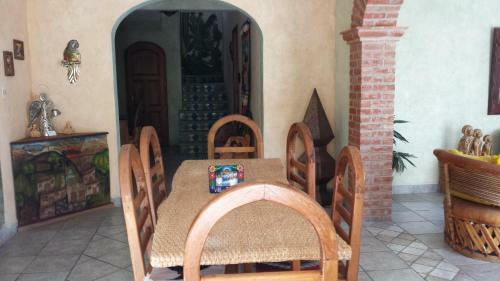 La Casa Del Pirul - Boutique Villas Xichu