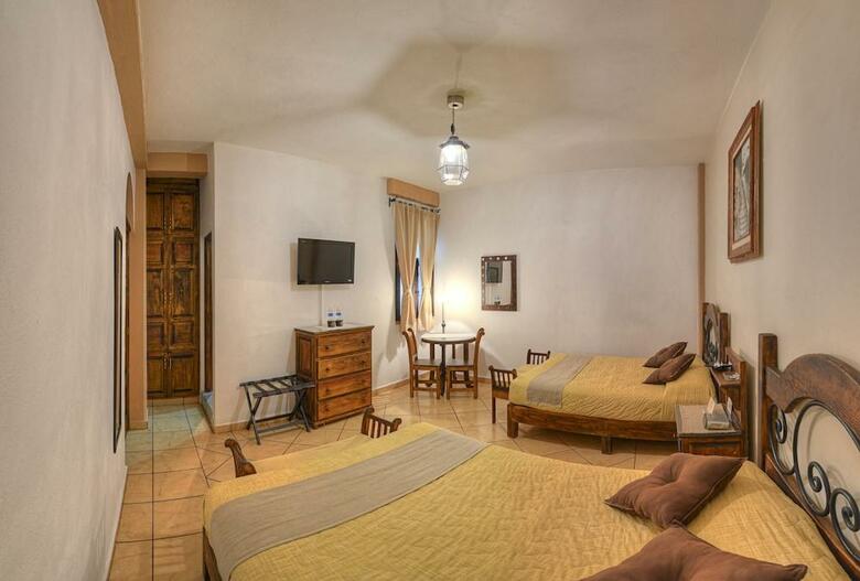Hotel La Casa Del Laurel