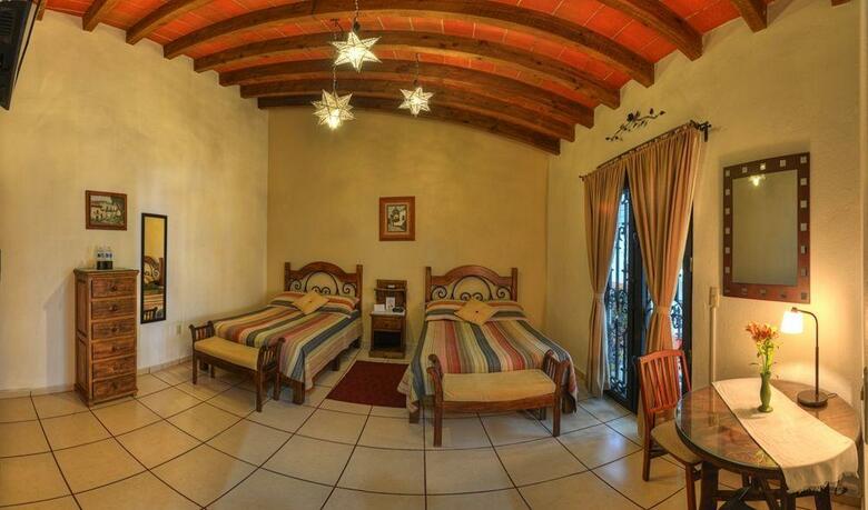 Hotel La Casa Del Laurel