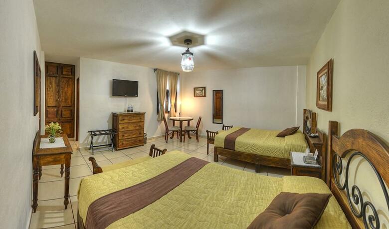 Hotel La Casa Del Laurel