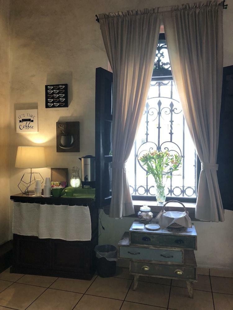 Hotel La Casa Del Laurel