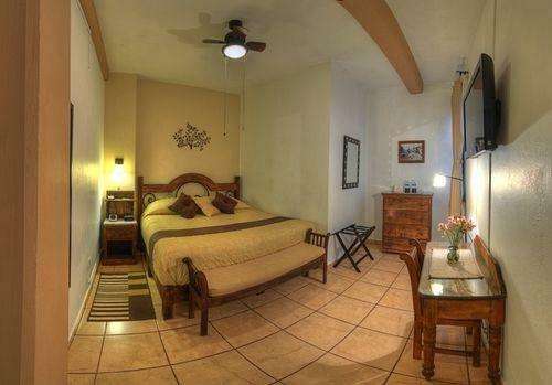 Hotel La Casa Del Laurel