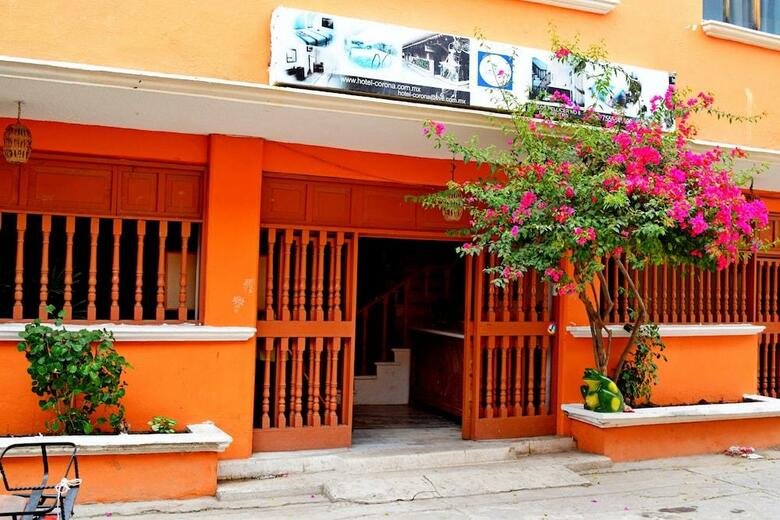 Hotel Corona Zihua