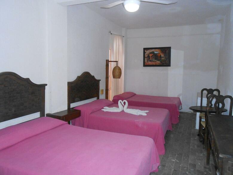 Hotel Corona Zihua
