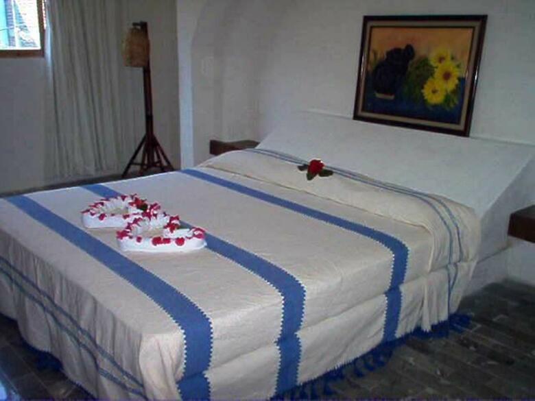 Hotel Corona Zihua