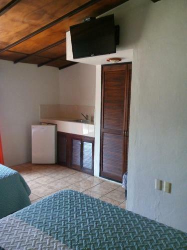 Uke Inn Hotel & Suites Teran