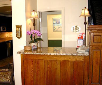 Hostal Oasis Guest House
