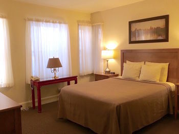 Hostal Oasis Guest House
