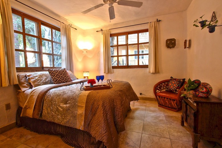 The Bungalows Hotel