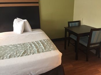 Blu Atlantic Hotel & Suites