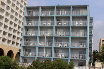 Blu Atlantic Hotel & Suites