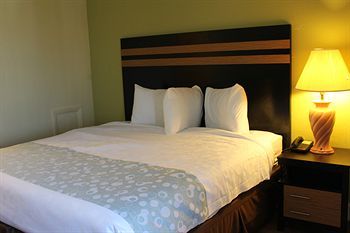 Blu Atlantic Hotel & Suites