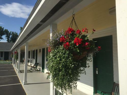 Briarcliff Motel