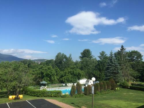 Briarcliff Motel