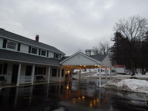 Briarcliff Motel
