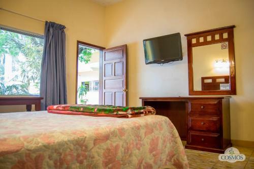 Hotel Cosmos