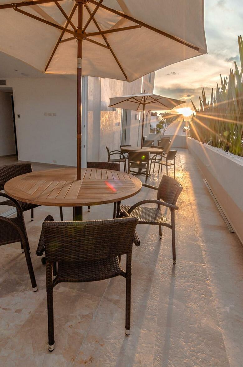 Hotel Zenith