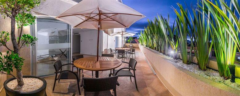 Hotel Zenith