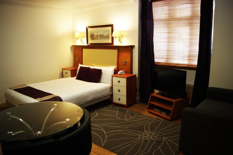 Abbey Court Hotel