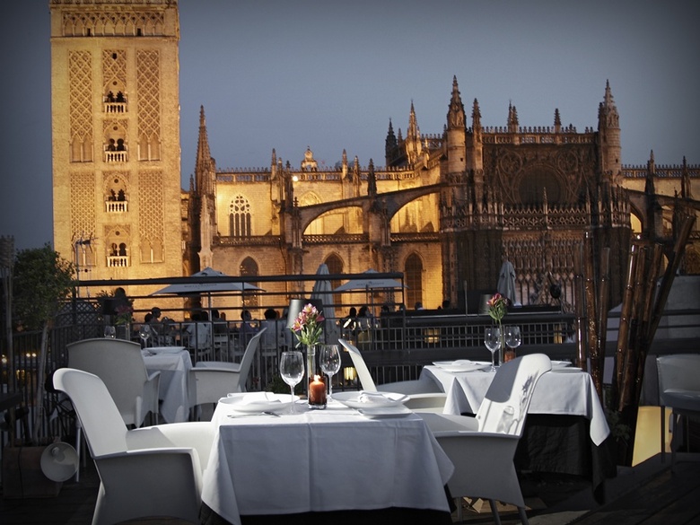 Eme Catedral Hotel