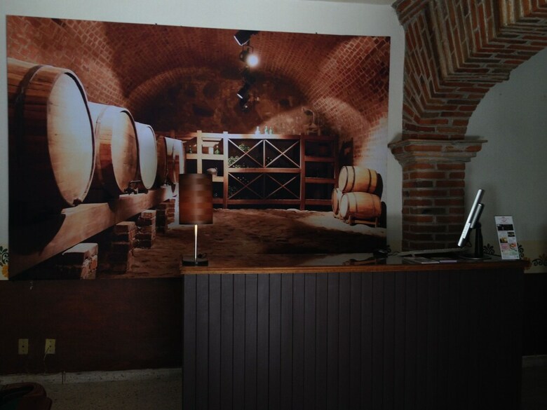 Hotel Casa De Vino