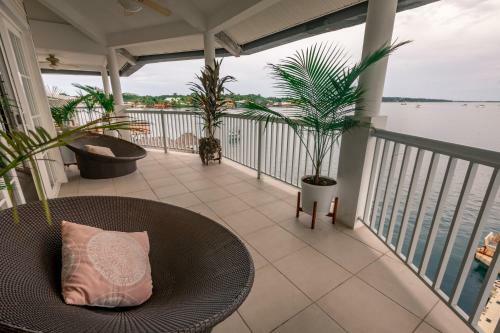 Tropical Suites Hotel