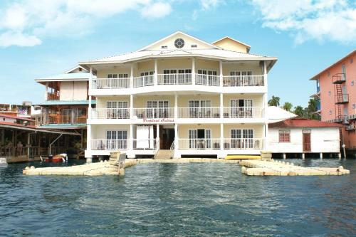 Tropical Suites Hotel