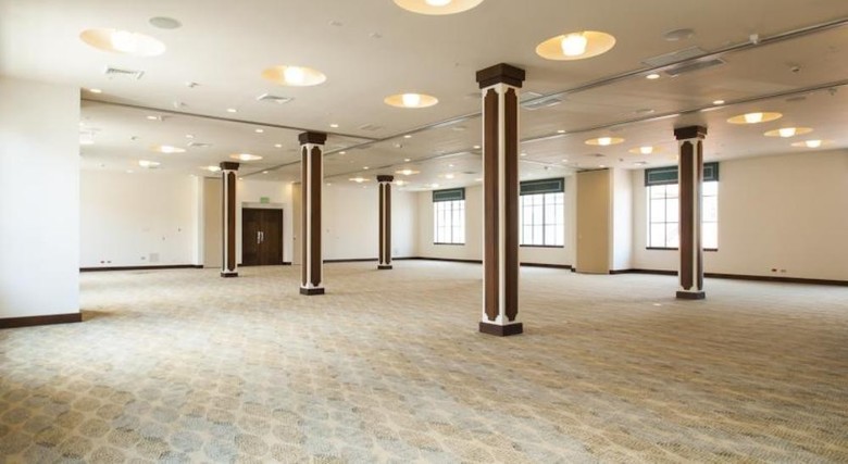 American Trade Hotel