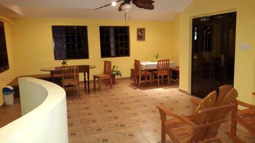 Hostal Bocas Tropical Paradise