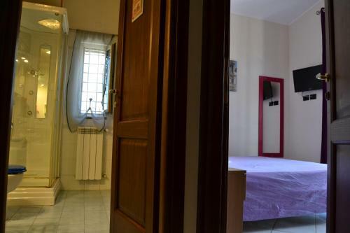 Hostal Sinequaroma