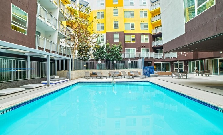 Wilshire Getaway Apartment