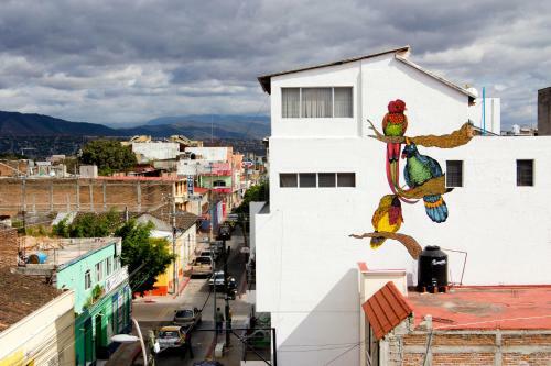 Albergue Hostal Tres Central