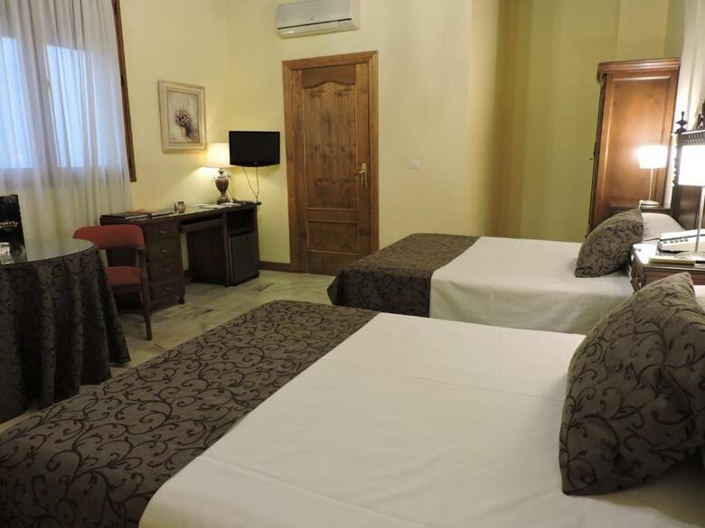 Hotel Palacio De O�ate