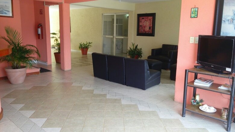 Hotel Plaza Jardin
