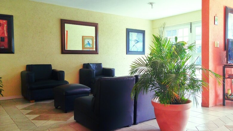 Hotel Plaza Jardin